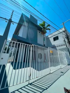 Prédio Comercial com 10 Quartos para alugar, 700m² no Nossa Senhora das Graças, Manaus