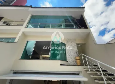 Sobrado com 3 Quartos à venda, 240m² no Jardim, Santo André