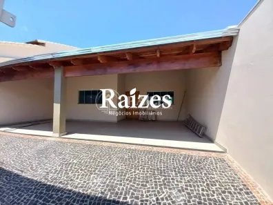 Casa com 3 Quartos à venda, 160m² no Santa Rosa, Uberlândia