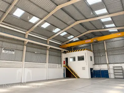 Galpão/Depósito/Armazém à venda, 800m² no Glória, Macaé