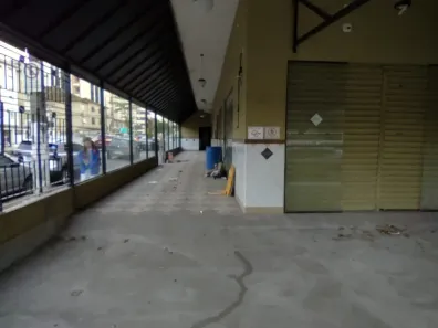 Ponto Comercial para alugar, 350m² no Embaré, Santos