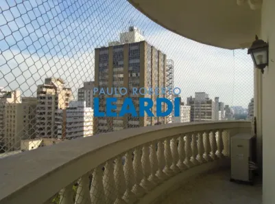 Apartamento com 2 Quartos para alugar, 203m² no Cerqueira César, São Paulo