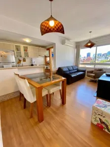 Apartamento com 2 Quartos para alugar, 55m² no Auxiliadora, Porto Alegre