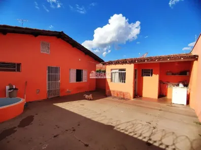 Casa com 3 Quartos à venda, 163m² no Mercês, Uberaba