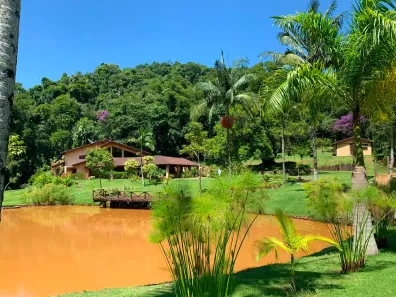 Fazenda/Sítio com 6 Quartos à venda, 750m² no Itaoca, Guararema