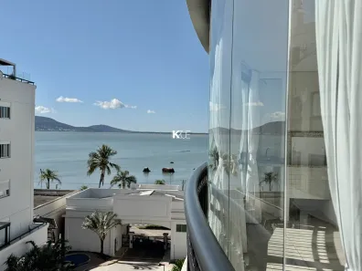 Apartamento com 2 Quartos para alugar, 93m² no Coqueiros, Florianópolis