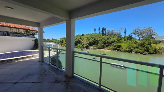Casa com 4 Quartos para venda ou aluguel, 450m² no Praia da Costa, Vila Velha