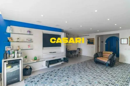 Apartamento com 3 Quartos para alugar, 200m² no Vila Assunção, Santo André