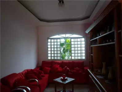 Sobrado com 4 Quartos à venda, 281m² no Jardim Adelaide, Hortolândia