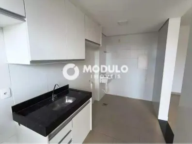 Apartamento com 2 Quartos para alugar, 92m² no Patrimônio, Uberlândia