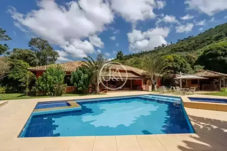 Casa com 8 Quartos à venda, 245m² no Itaipava, Petrópolis