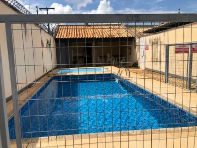 Casa de Condomínio com 3 Quartos para alugar, 140m² no Plano Diretor Sul, Palmas