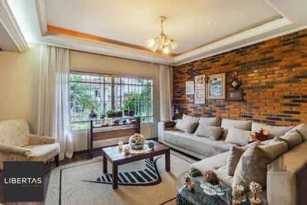 Casa com 3 Quartos à venda, 302m² no Espírito Santo, Porto Alegre