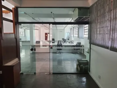 Prédio Comercial com 4 Quartos para alugar, 476m² no Vila Adyana, São José dos Campos