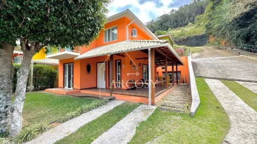 Casa com 3 Quartos à venda, 196m² no Araras, Petrópolis