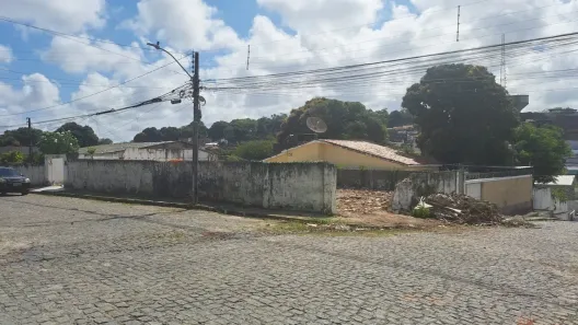 Lote/Terreno à venda, 450m² no Cajueiro, Recife