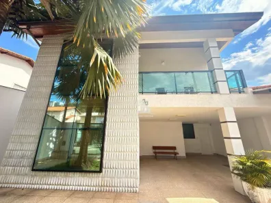 Casa com 3 Quartos à venda, 305m² no Jardim Amália, Volta Redonda