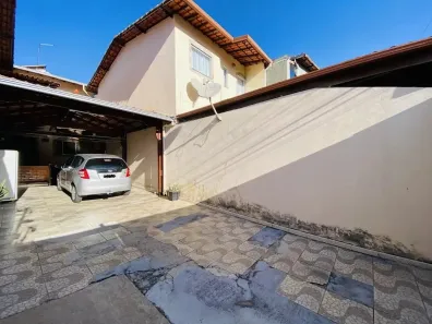 Casa com 3 Quartos à venda, 130m² no Jardim Riacho das Pedras, Contagem