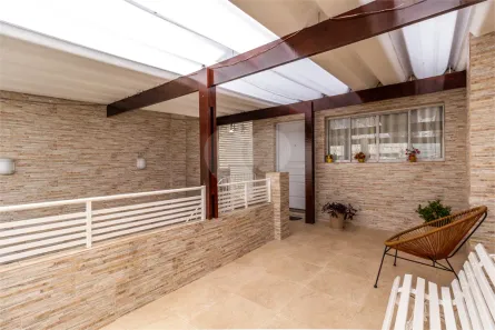 Sobrado com 2 Quartos para venda ou aluguel, 210m² no Vila Gumercindo, São Paulo