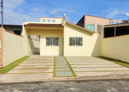 Casa de Condomínio com 3 Quartos para alugar, 80m² no Tarumã, Manaus