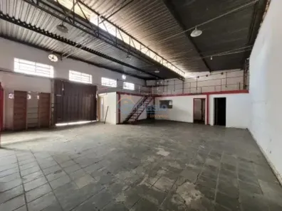 Galpão/Depósito/Armazém à venda, 392m² no Santa Rosa, Belo Horizonte