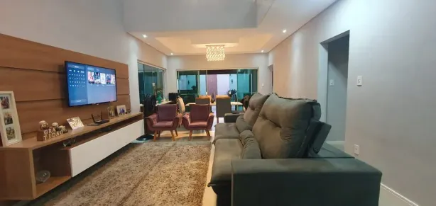 Sobrado com 3 Quartos à venda, 217m² no Parque São Luís, Taubaté