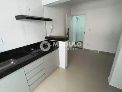 Apartamento com 2 Quartos para alugar, 65m² no Martins, Uberlândia