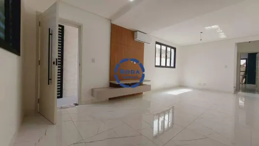 Sobrado com 3 Quartos à venda, 123m² no Boqueirão, Santos