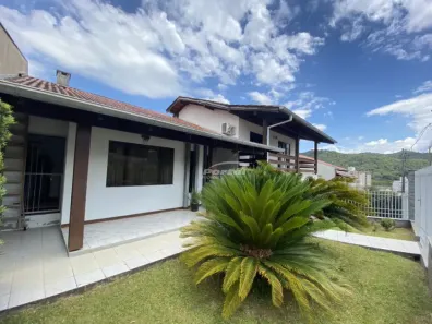 Casa com 4 Quartos à venda, 416m² no Garcia, Blumenau