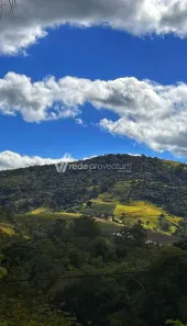 Fazenda/Sítio com 4 Quartos à venda, 500m² no Centro, Socorro