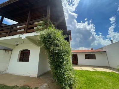 Casa com 3 Quartos à venda, 480m² no Recanto Cachoeira, Piracaia