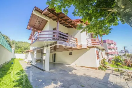 Casa com 4 Quartos à venda, 396m² no Jardim Itu, Porto Alegre