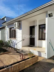 Casa com 6 Quartos à venda, 244m² no Cavalhada, Porto Alegre