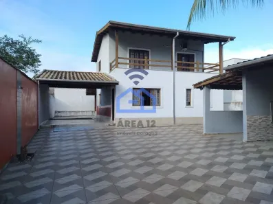 Sobrado com 3 Quartos para alugar, 182m² no Pontal de Santa Marina, Caraguatatuba