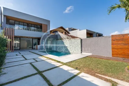 Casa de Condomínio com 4 Quartos à venda, 350m² no Barra da Tijuca, Rio de Janeiro