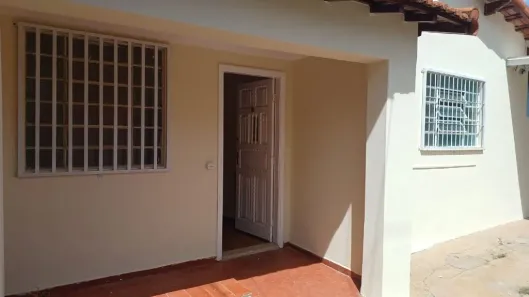 Casa com 2 Quartos para alugar, 64m² no Parque Industrial, Campinas