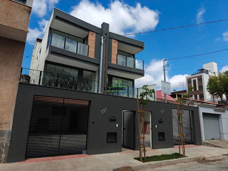Casa com 3 quartos — Planalto, Belo Horizonte