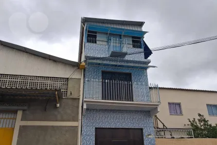 Casa com 3 Quartos à venda, 608m² no Laranjal, São Gonçalo