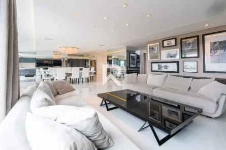 Apartamento com 3 Quartos para alugar, 276m² no Campo Comprido, Curitiba