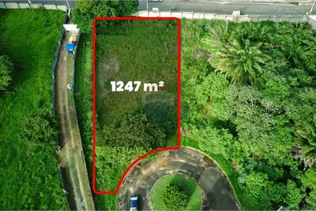 Lote/Terreno com 1 Quarto à venda, 1247m² no Barra do Jacuípe, Camaçari