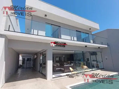 Sobrado com 6 Quartos à venda, 360m² no Balneário Stella Maris, Peruíbe