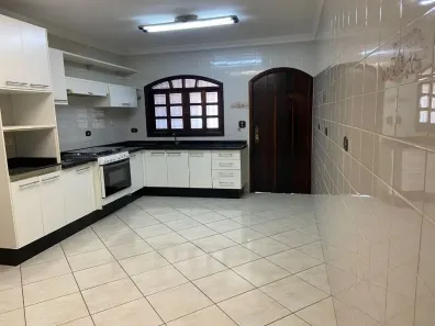 Sobrado com 3 Quartos à venda, 220m² no Vila Camilópolis, Santo André