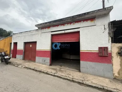 Ponto Comercial para alugar, 70m² no Carangola, Petrópolis