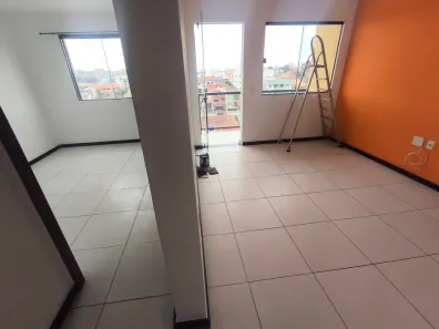 Apartamento com 2 Quartos para alugar, 70m² no Novo Horizonte, Macaé