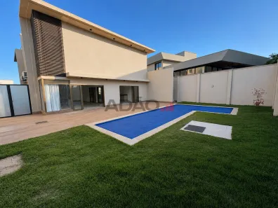 Sobrado com 4 Quartos à venda, 351m² no Jardins Porto, Senador Canedo