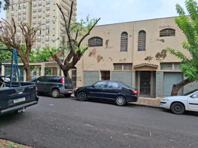 Sobrado com 6 Quartos à venda, 265m² no Centro, Ribeirão Preto