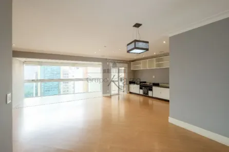 Apartamento com 3 Quartos à venda, 124m² no Vila Olímpia, São Paulo
