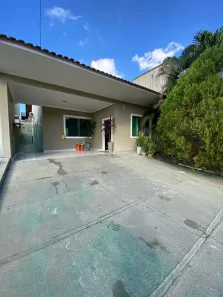 Casa de Condomínio com 3 Quartos à venda, 155m² no Tarumã, Manaus