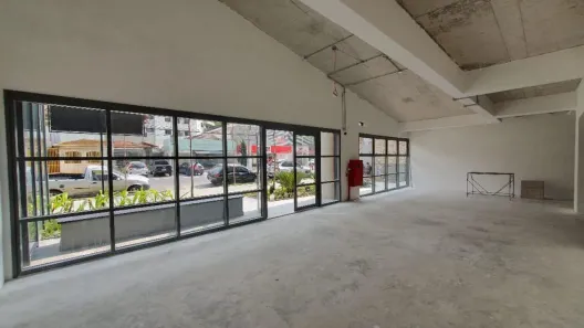 Sala Comercial para alugar, 390m² no Campo Belo, São Paulo
