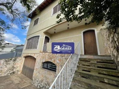 Sobrado com 6 Quartos à venda, 550m² no Jardim Santa Mena, Guarulhos